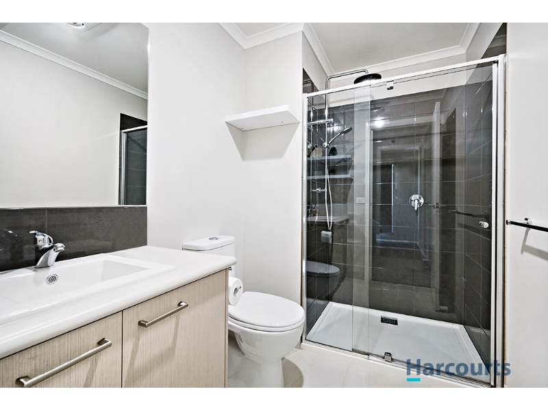 2/61 Gillies Street South, ALFREDTON House for rent Listed by Paris