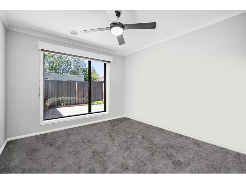 2/61 Gillies Street South, ALFREDTON House for rent Listed by Paris