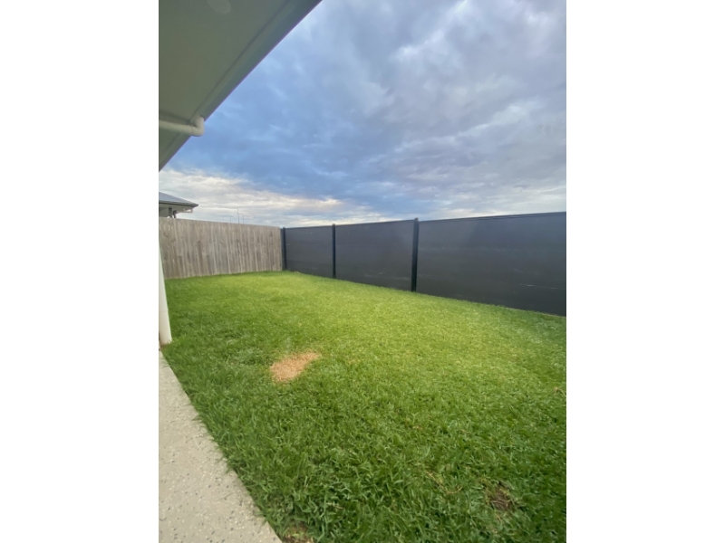 14 Periwinkle Street, PALMVIEW House for rent Listed by Chelsea Jones