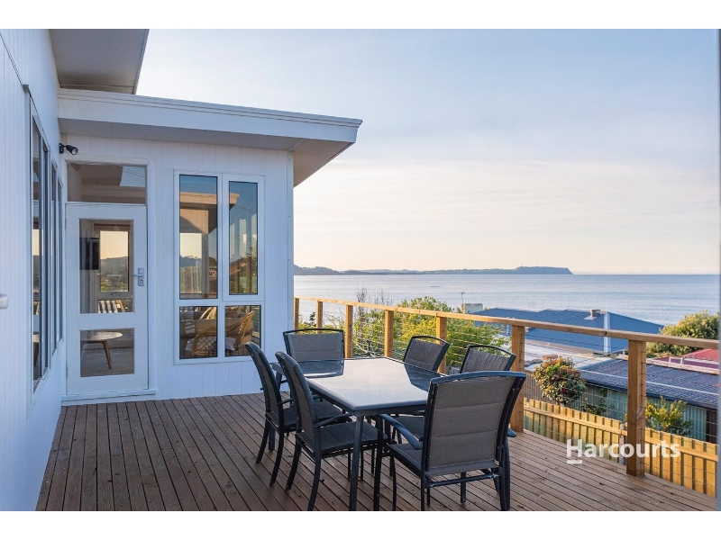 2 Kennedy Street, OCEAN VISTA House for rent Listed by Bec Sweetman