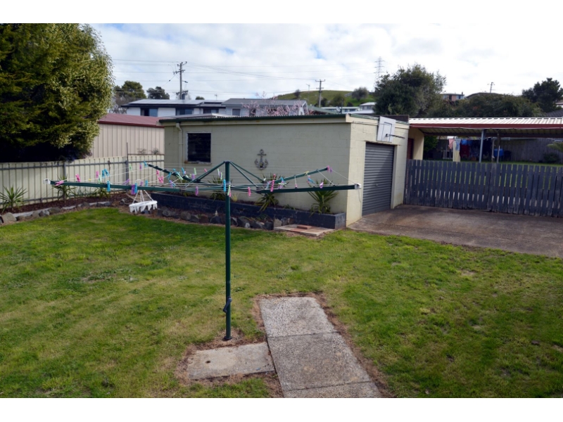 3 Jacobs Crescent, UPPER BURNIE House for rent Listed by Bek Carswell