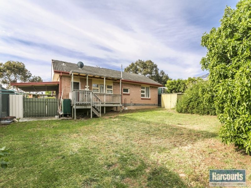 16 Surrey Parade, MORPHETT VALE House for rent Listed by Susan Majeric of Harcourts Lifestyle