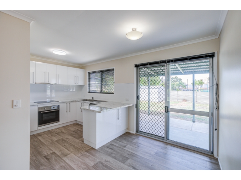 107 Waratah Drive, CRESTMEAD House for rent Listed by of Harcourts