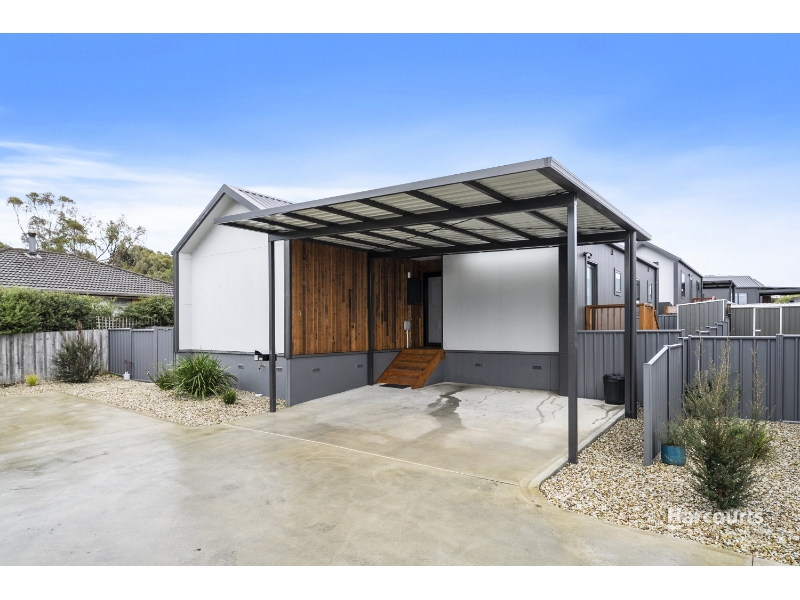 18/7 Trillick Court, SORELL House for rent Listed by Mel Collis of Harcourts Signature