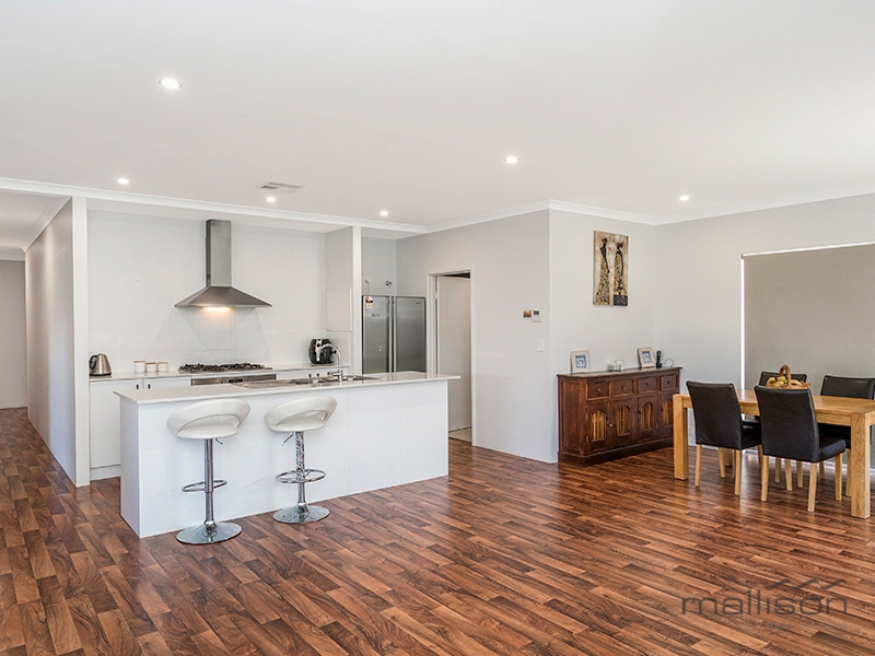 10 Willowdale Promenade, PIARA WATERS House for rent Listed by