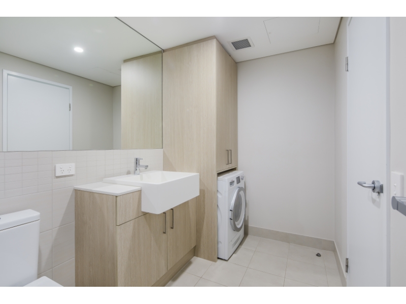 302/18 Cecil Avenue, CANNINGTON Apartment for rent Listed by Leasing