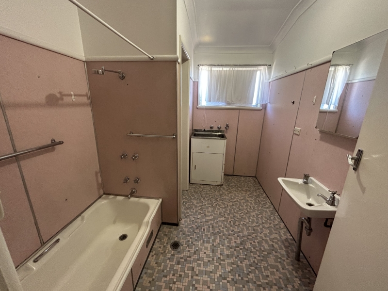 4/36 Baird Crescent, TAMWORTH Apartment for rent Listed by Lisa Lewis