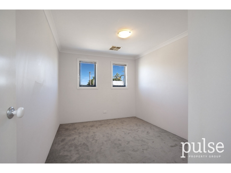 102 Renou Street, EAST CANNINGTON House for rent Listed by Niki