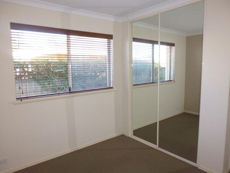 U3/13 Symmons Street, BUNBURY Townhouse for rent Listed by