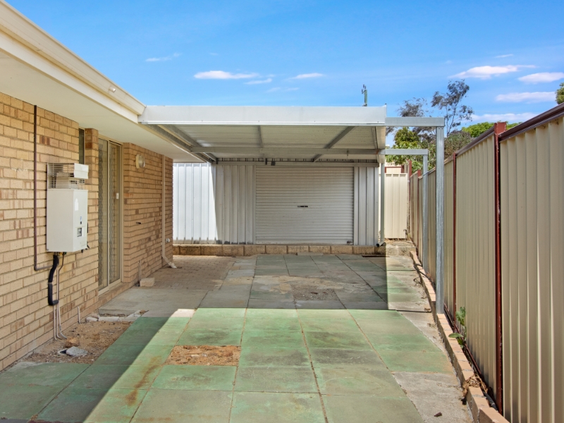 10 Cromer Gardens Parmelia WA 6167 House for rent Listed by Sasha