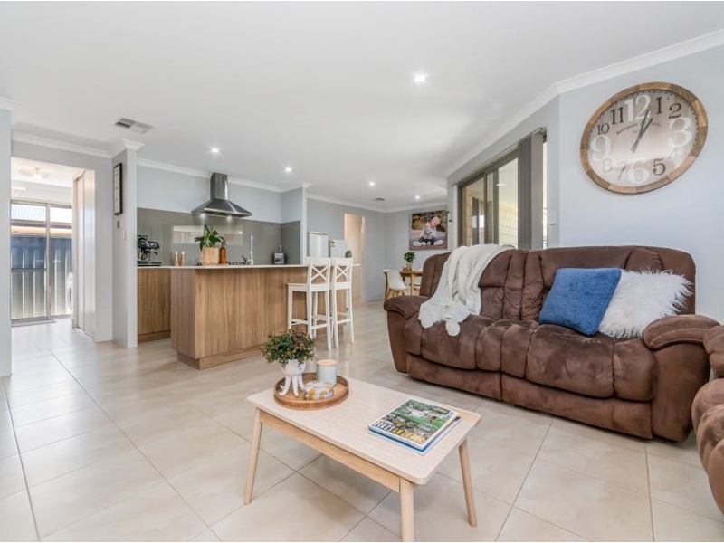 4 Westmeath Loop, SOUTHERN RIVER House for rent Listed by Kelly