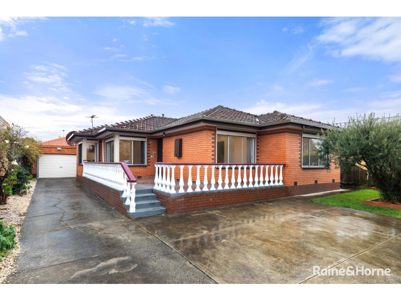 51 Allison Street, SUNSHINE WEST House for rent Listed by Leanne