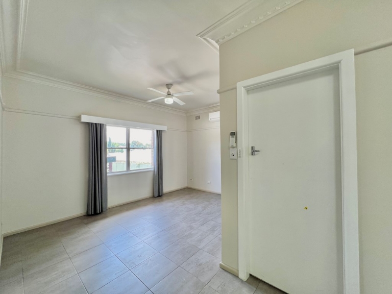 4/257 Street, BATHURST Apartment for rent Listed by Rental