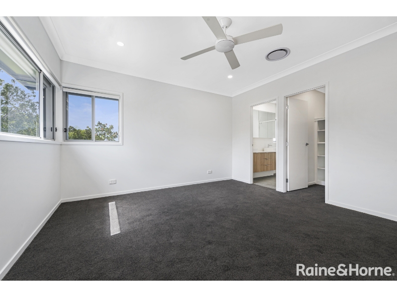 1/48 Jones Road, CARINA HEIGHTS Townhouse for rent Listed by Vicki Stark of Raine & Horne 1/48 Jones Road, CARINA HEIGHTS Townhouse for rent Listed by Vicki Stark of Raine & Horne