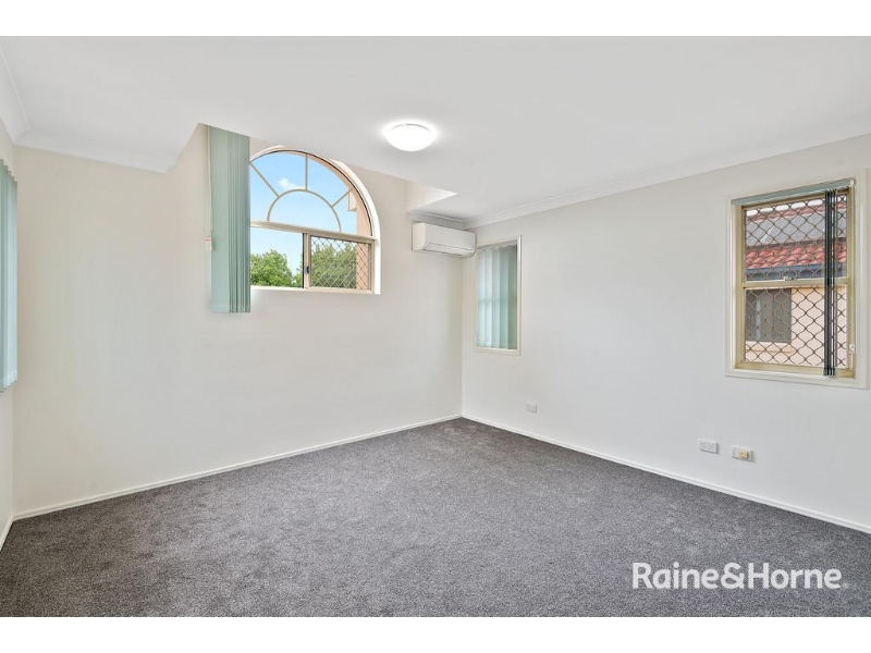 41 Clearmount Crescent, CARINDALE House for rent Listed by of Aurora