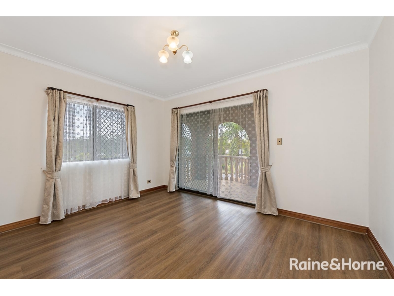 4 Firmiston Street Carindale QLD 4152 House for rent Listed by Vicki