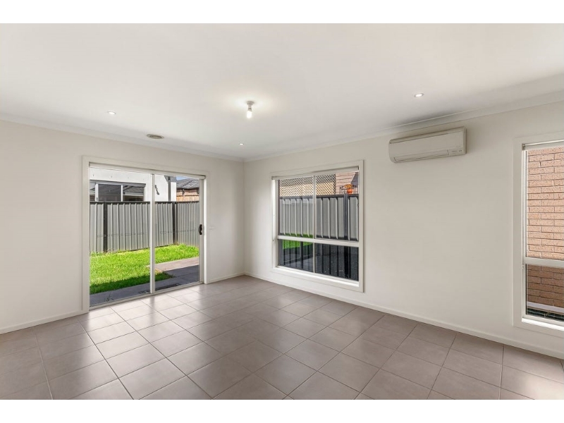 19 Falabela Road, CLYDE NORTH House for rent Listed by Anu Sandhu of