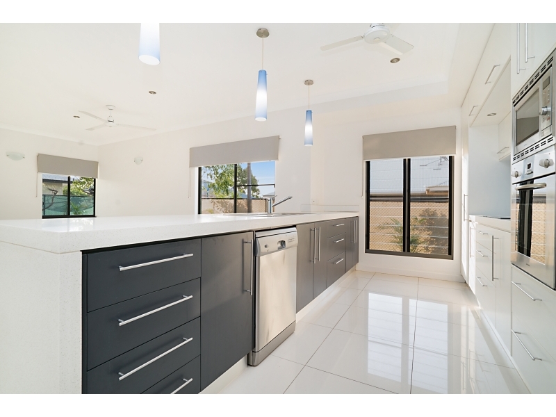 6 Mirrakma Crescent, LYONS House for rent Listed by Darwin Property