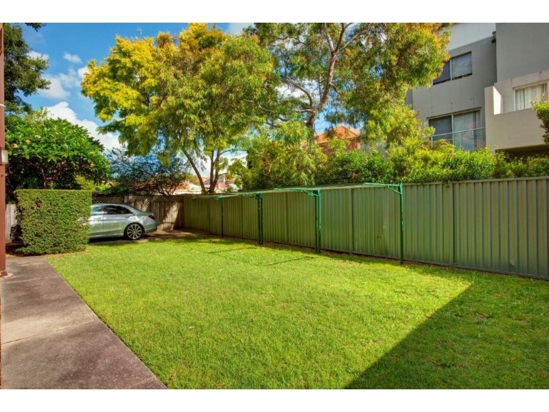 1/11 Bowral Street, KENSINGTON Apartment for rent Listed by Josh Fong