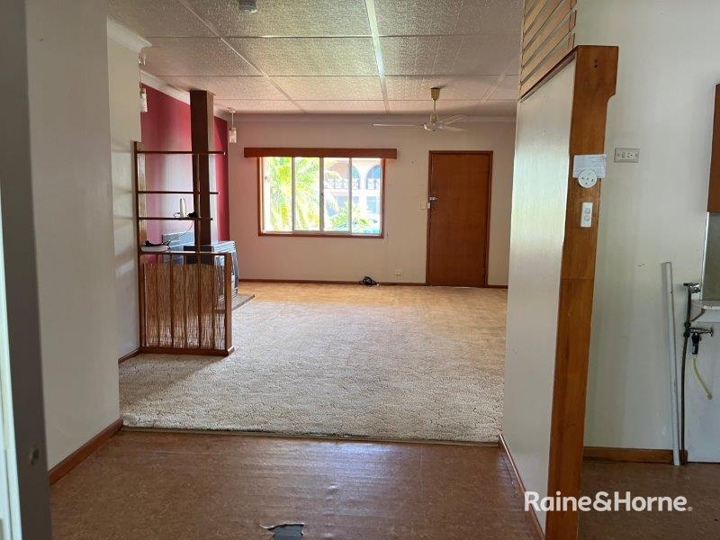 10 Campbell Street, TORQUAY House for rent Listed by Sue Pratten of