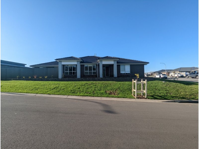 111 Averys Lane Heddon Greta NSW 2321 House for rent Listed by