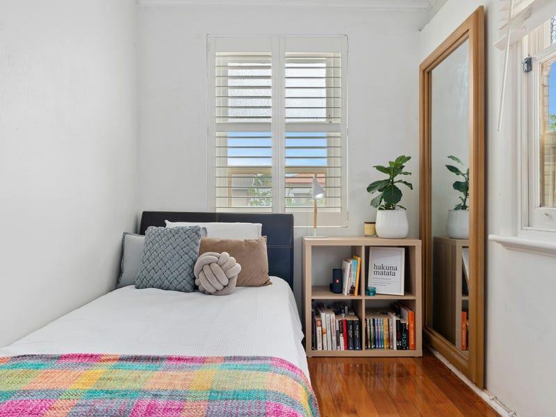 16 Clark Avenue, GLANDORE House for rent Listed by Denise Christou of