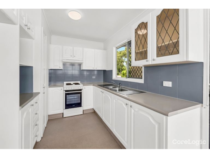 16 Boronia Drive, SOUTHPORT House for rent Listed by Wendy Sotera of