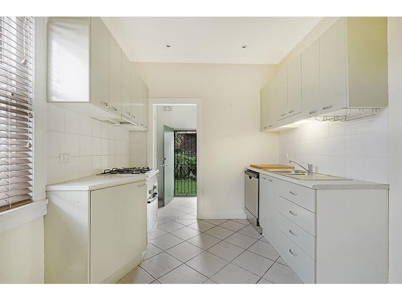 1/9A Wardell Road PETERSHAM NSW 2049