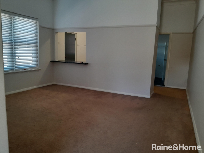1/59A Rawson Avenue, TAMWORTH Apartment for rent Listed by Shelley