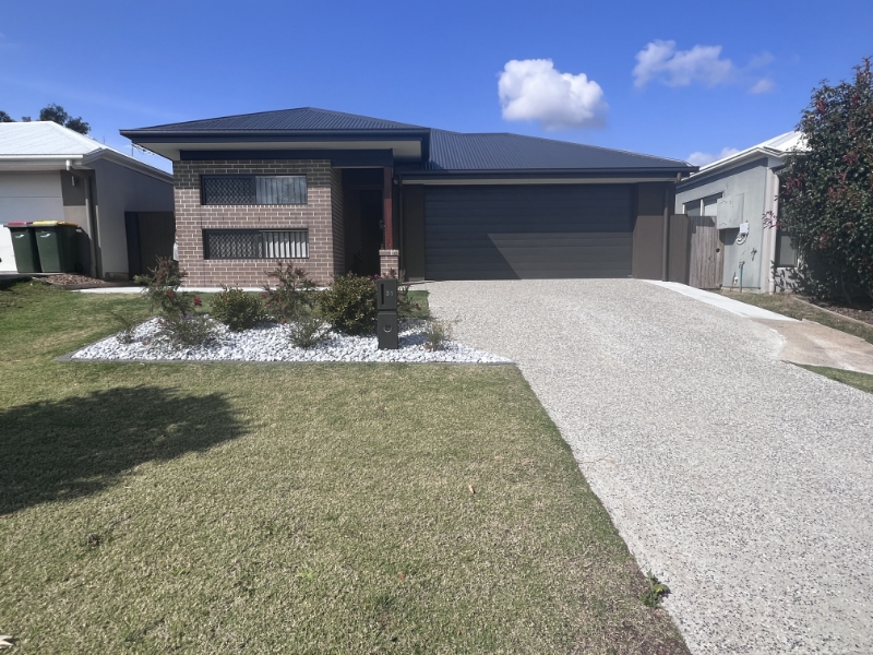 31 Lakeview Road, MORAYFIELD House for rent Listed by Rentals