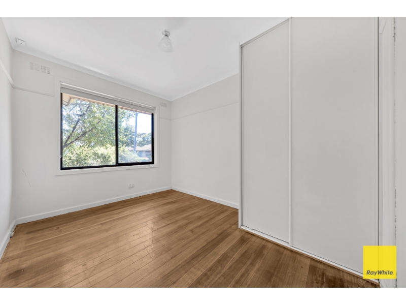 7 Williams Road, LAVERTON House for rent Listed by Palak Grover of