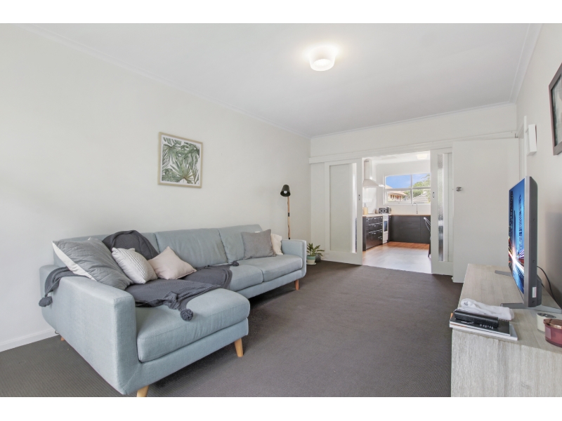6/30 Elderslie Ave, FITZROY Apartment for rent Listed by Coby Goldner