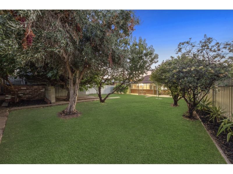 35 Athol Avenue, PROSPECT House for rent Listed by Coby Goldner of