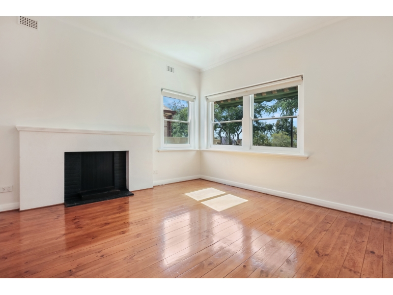 23 Angwin Avenue, PROSPECT House for rent Listed by Coby Goldner. of