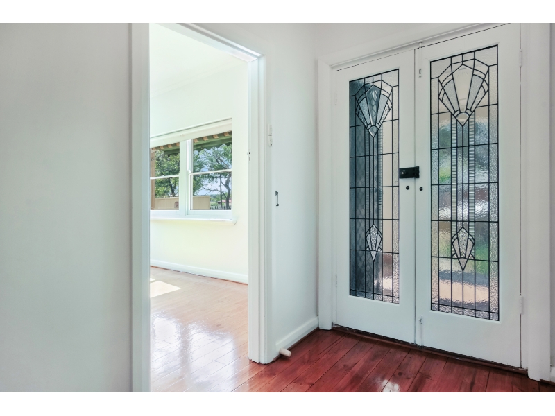 23 Angwin Avenue, PROSPECT House for rent Listed by Coby Goldner. of