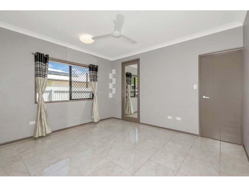 70 Poinsettia Drive, BOHLE PLAINS House for rent Listed by Amanda