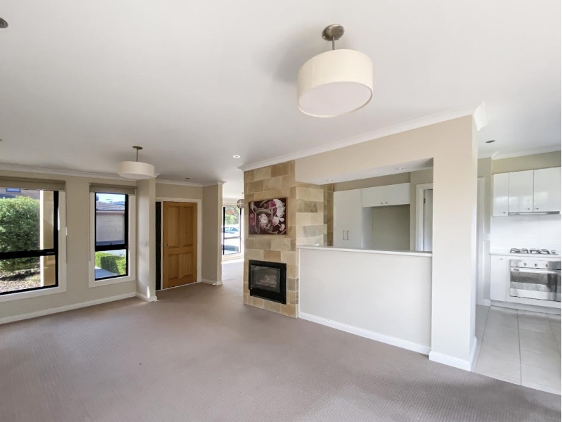 3/3 Katya Court, WARRNAMBOOL House for rent Listed by Steven Agnew of