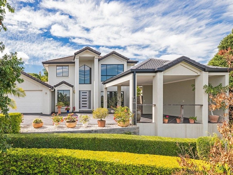 8 Piccadilly Place CARINDALE QLD 4152