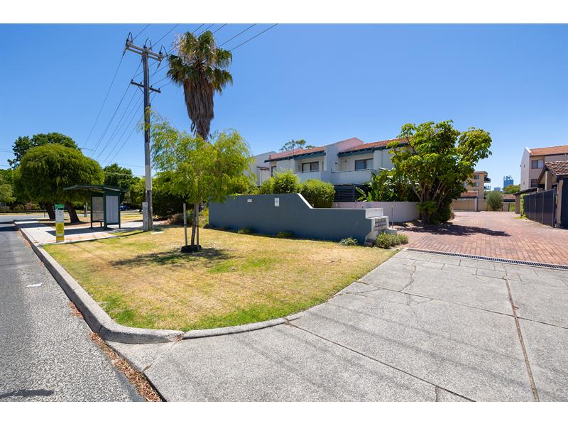 5/2 Manning Terrace, SOUTH PERTH Apartment for rent Listed by Lauren