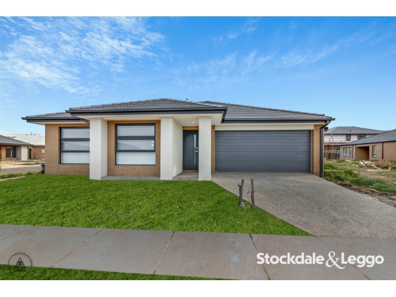 8 Iconic Drive, TARNEIT House for rent Listed by Rahul Assudani of