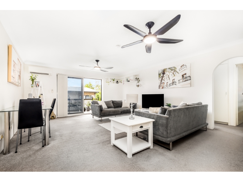 2/32 Julia Street, WAVELL HEIGHTS Apartment for rent Listed by Tegan