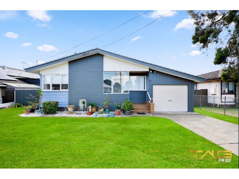 437 Luxford Road, LETHBRIDGE PARK House for rent Listed by Tag Re Rentals of Tag Re