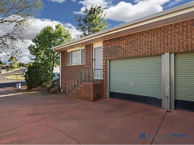1/9 Wine Drive, WILSONTON HEIGHTS House for rent Listed by Toowoomba