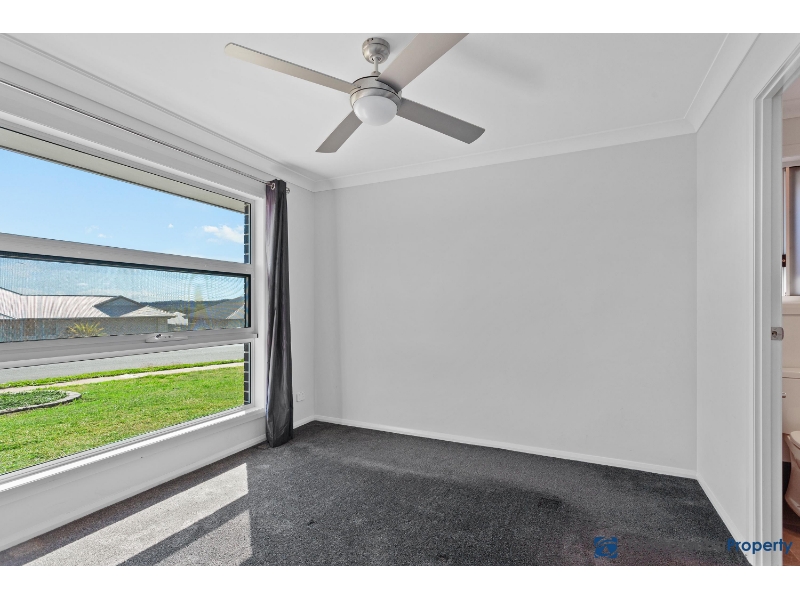 15 Mansell Boulevard, COTSWOLD HILLS House for rent Listed by