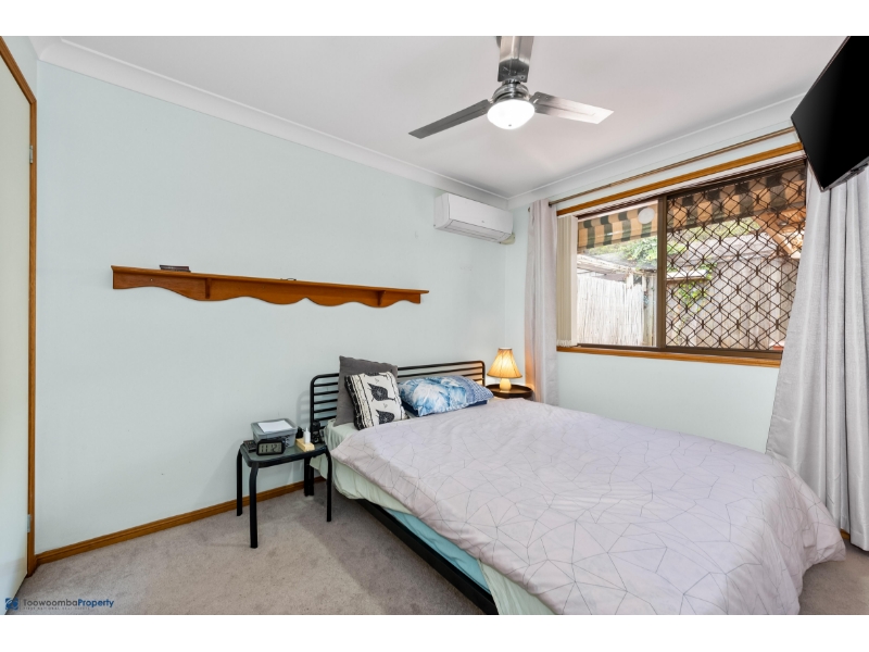 2/11A Gatfield Street, NEWTOWN Apartment for rent Listed by Toowoomba