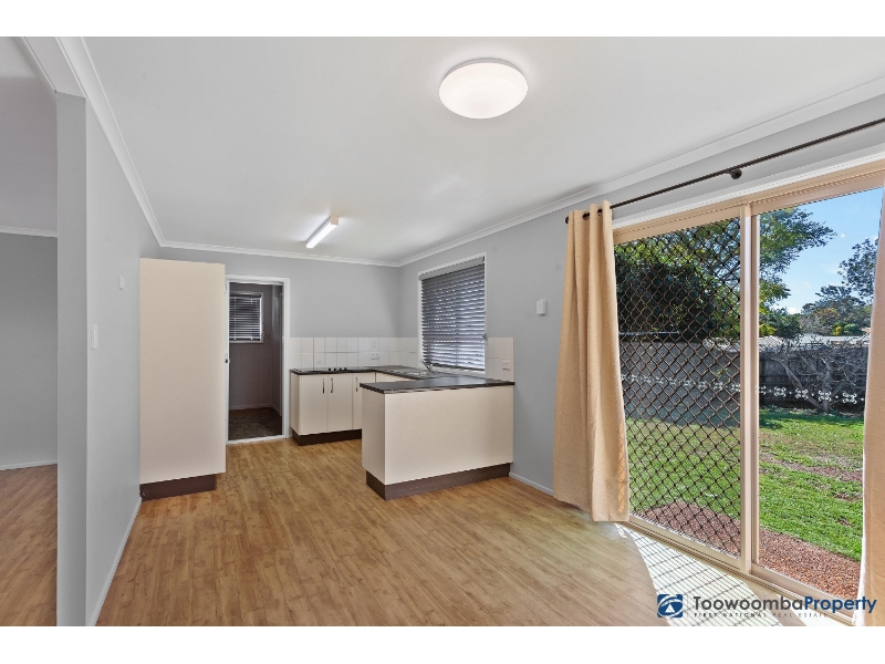 12 Dalzell Crescent, DARLING HEIGHTS House for rent Listed by