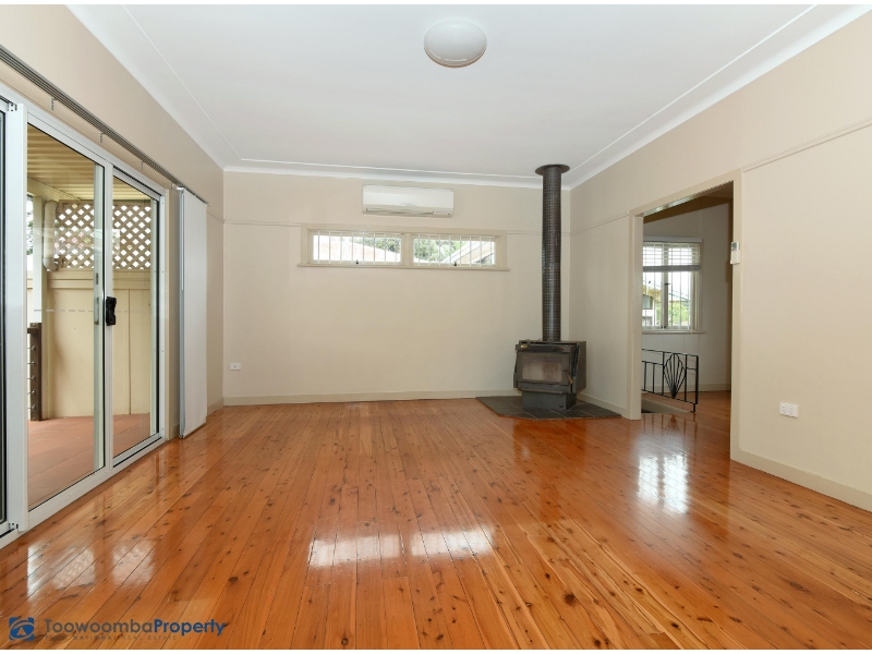 19 Suffolk Street, EAST TOOWOOMBA House for rent Listed by Toowoomba Total Care Property