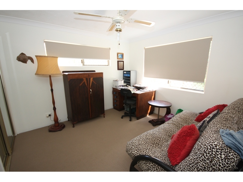 1/74 Stapylton Street, COOLANGATTA Apartment for rent Listed by Tcr