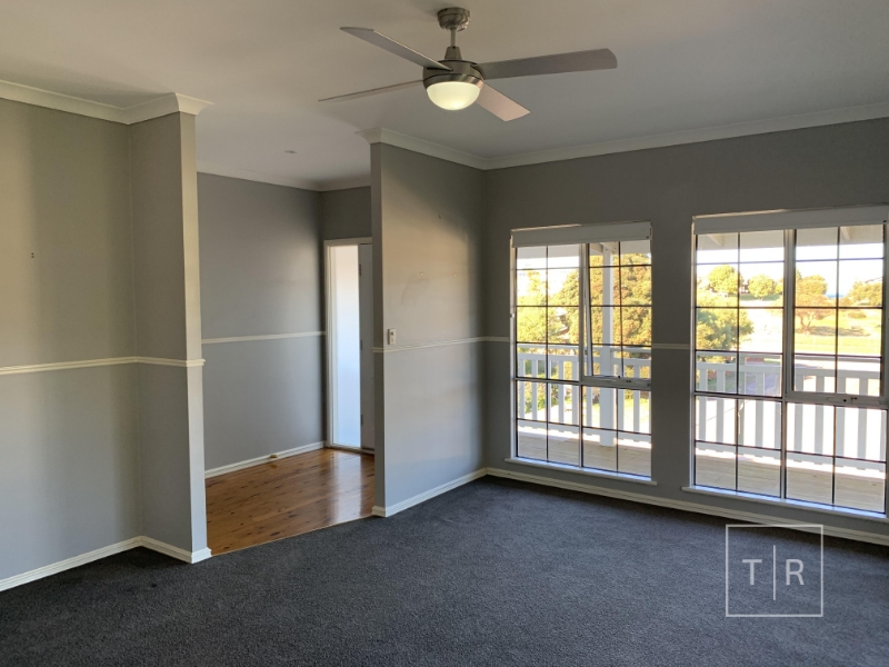 7 Ingleton Place, West Beach House for rent Listed by Chrissie