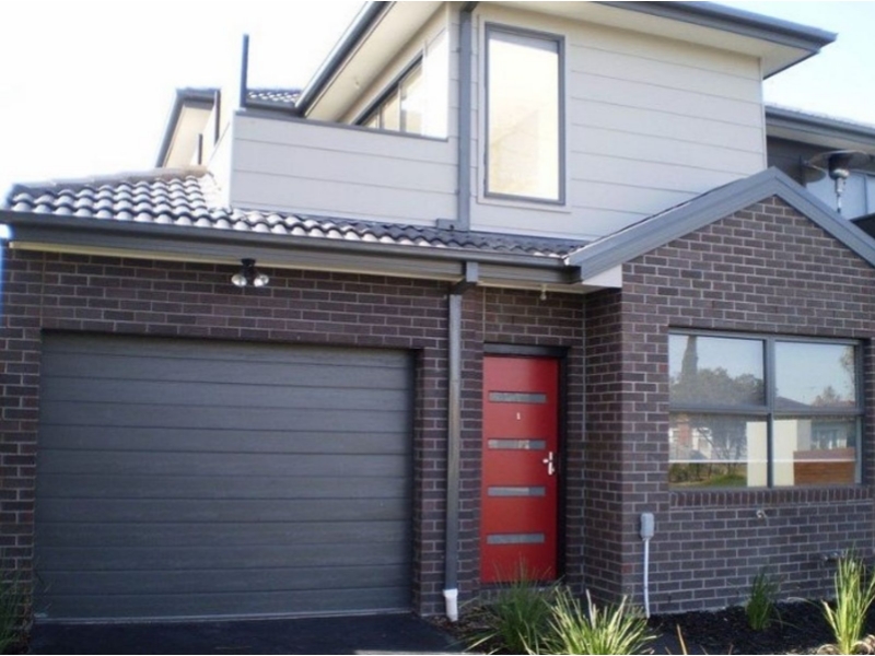 1/60 View Street, PASCOE VALE Townhouse for rent Listed by Ady Waters